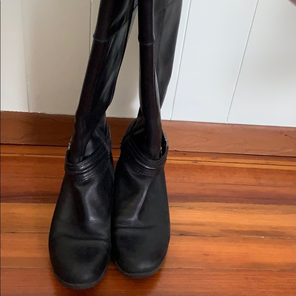 Black boots